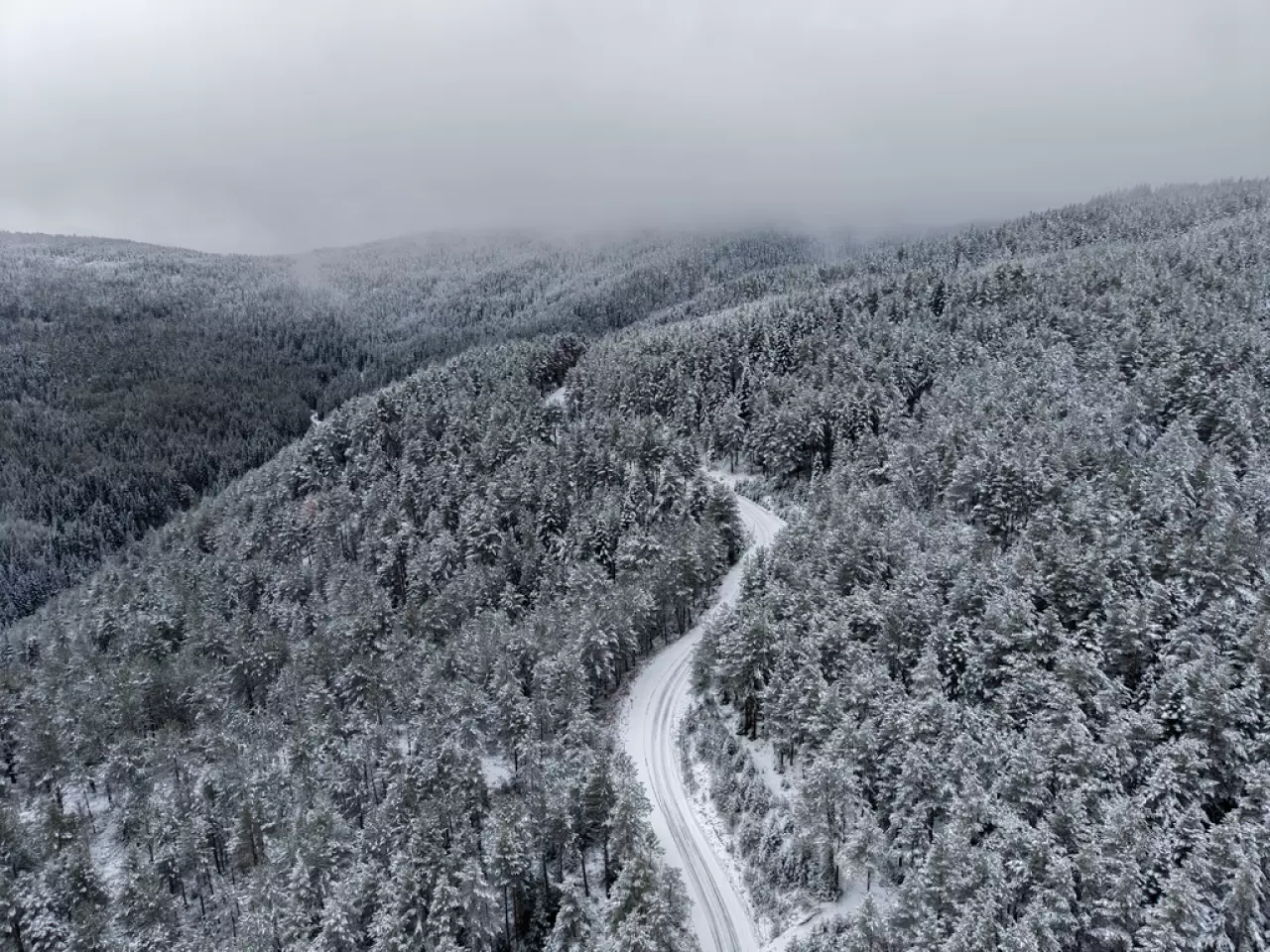 Kastamonu'nun yüksek kesimleri beyaza büründü 3