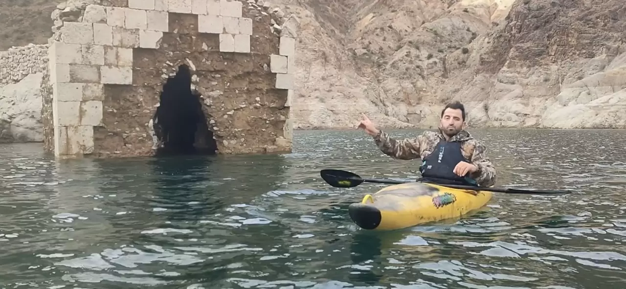 Yusufeli Barajı'nda kanoyla kale gezisi! 1