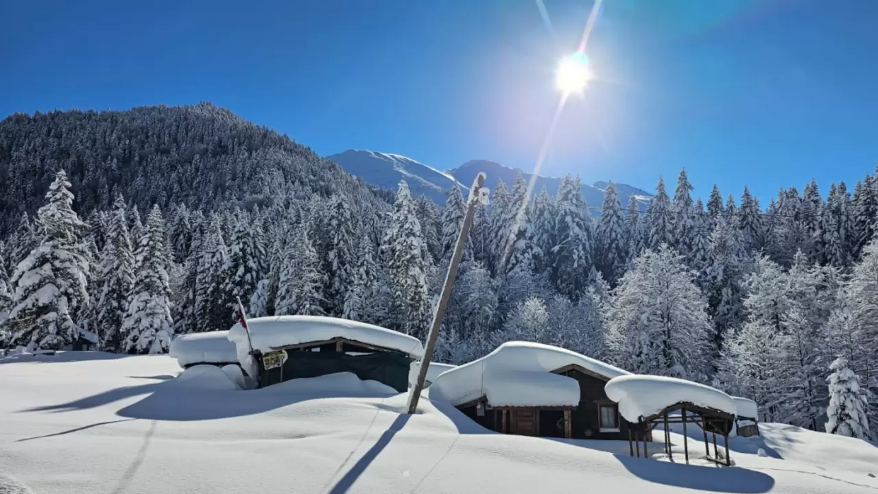 Kaçkarlar beyaza büründü! Yaylalarda kartpostallık görüntüler 1