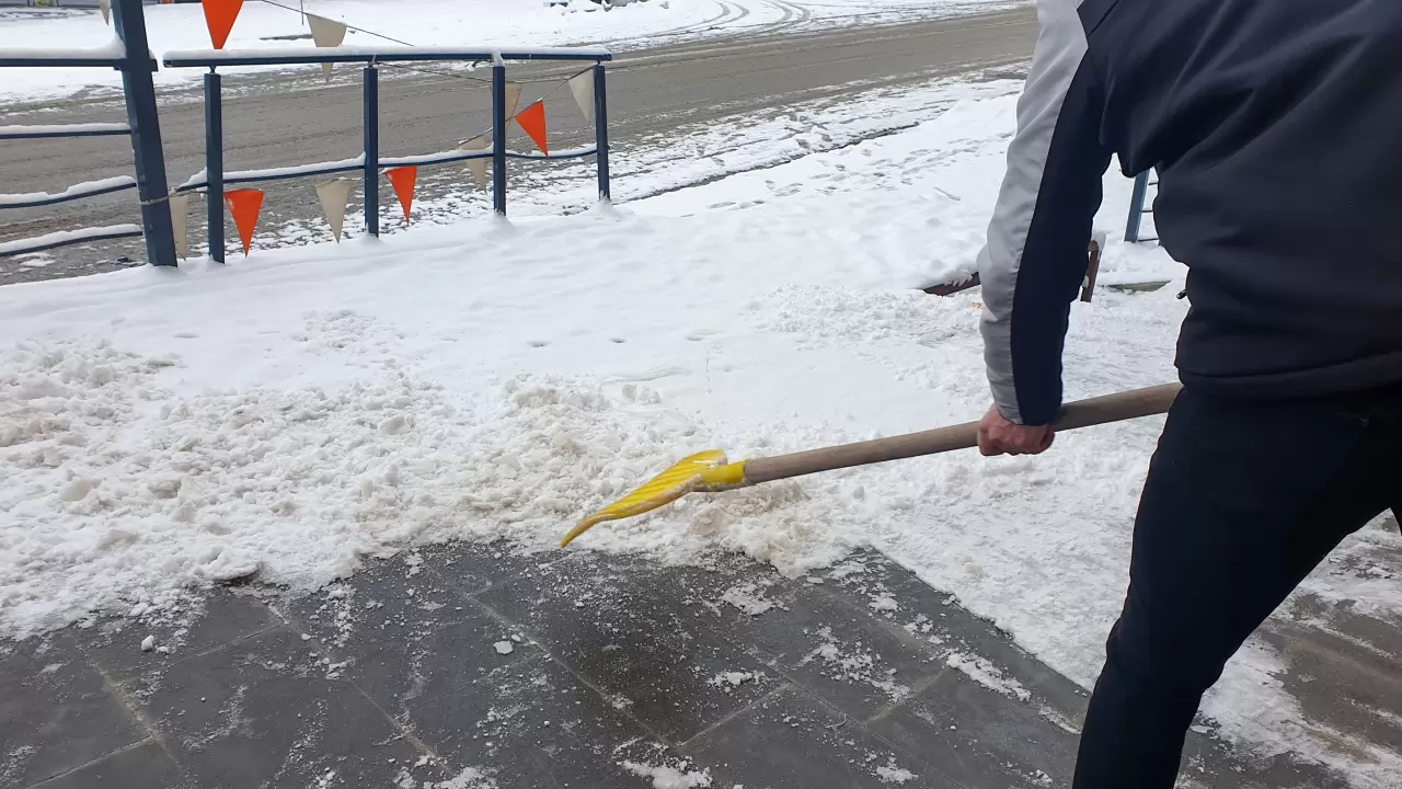 Van’da kar etkisini artırdı! Başkale’de yüksekler 50 santimi gördü 5