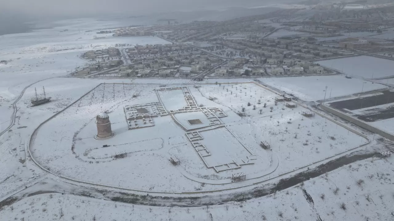Hasankeyf beyaza büründü: 12 bin yıllık tarih kar altında büyüledi 3