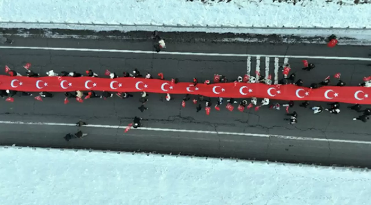 Kars'ta "Sarıkamış şehitleri" için temsili nöbet tutuldu 1