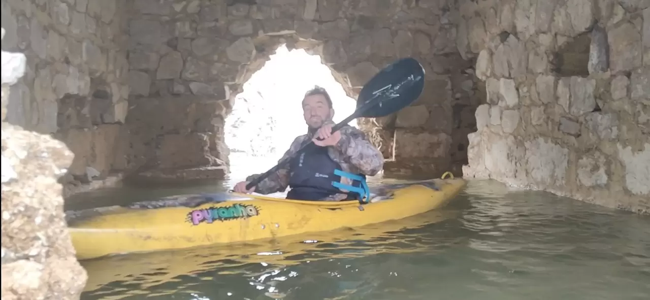 Yusufeli Barajı'nda kanoyla kale gezisi! 4