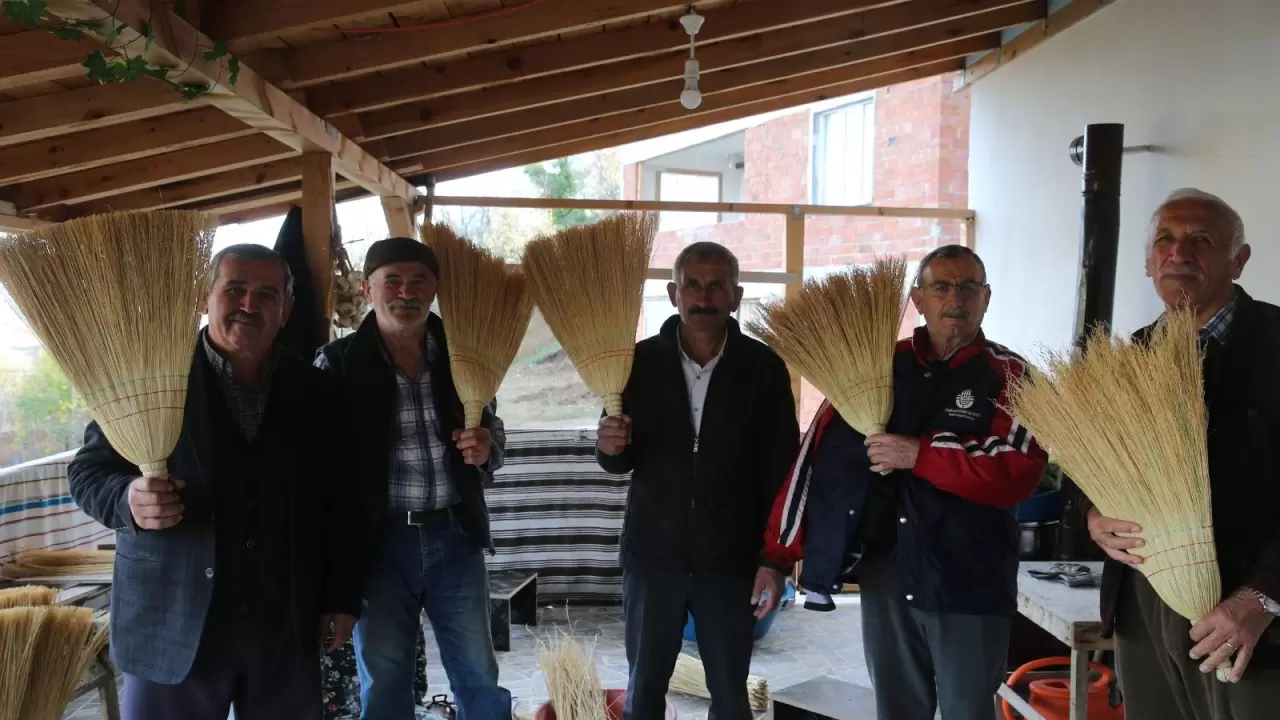Tokat’ta 70 yıllık gelenek ayakta: Niksar’ın süpürge köyünde üretim azalsa da meslek Sürdürülüyor 3