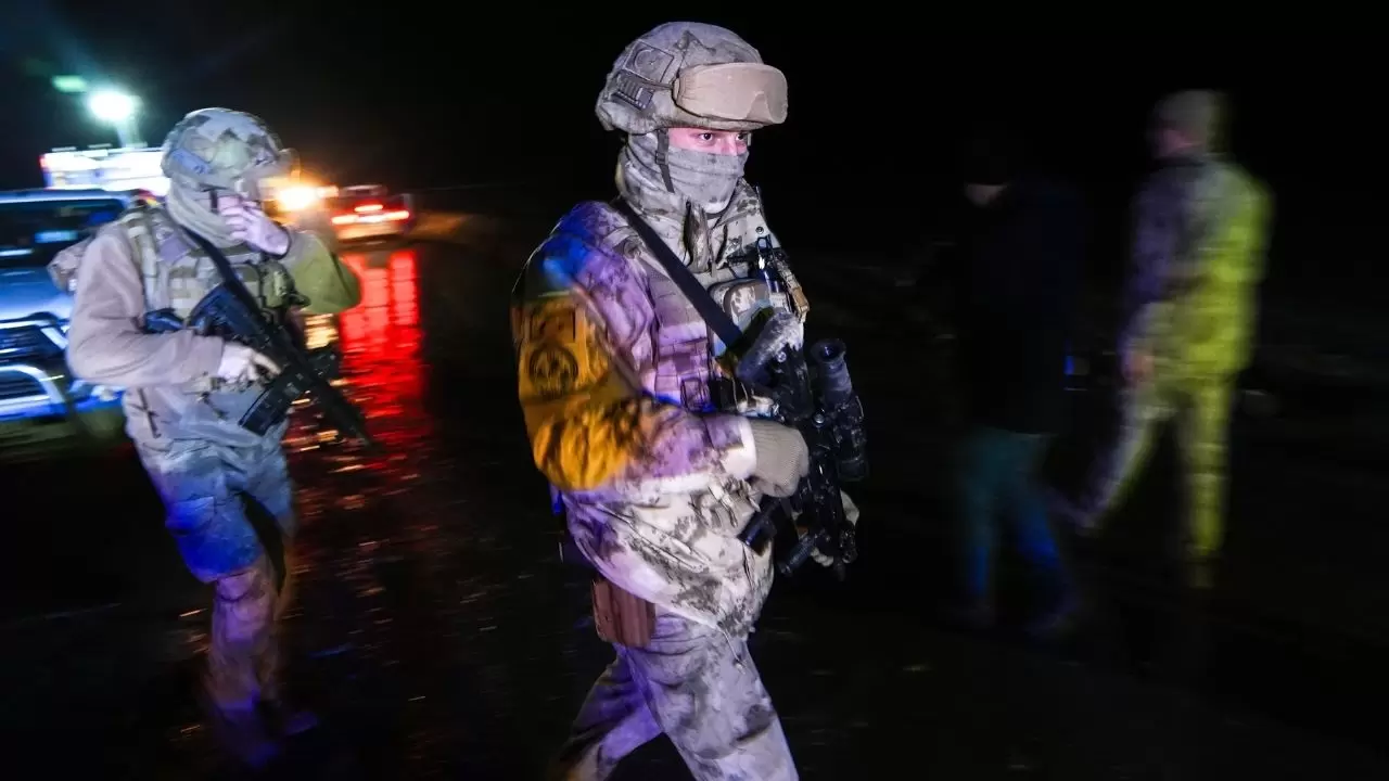 Libya Genelkurmay Başkanı Al-Haddad’ı taşıyan uçağın enkazına ulaşıldı 3