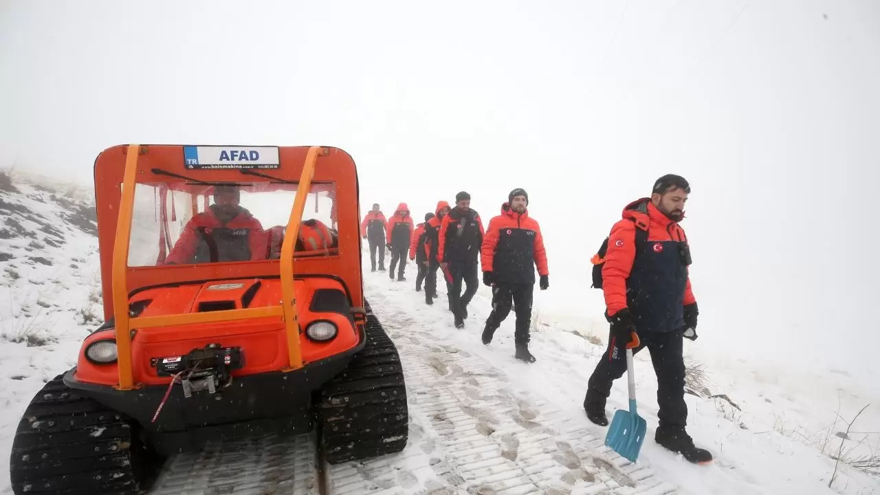 1900 rakımda hayat kurtarma sınavı: AFAD’dan nefes kesen tatbikat 14