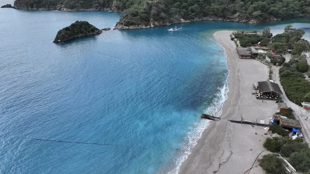 Ölüdeniz turkuaza boyandı! 1