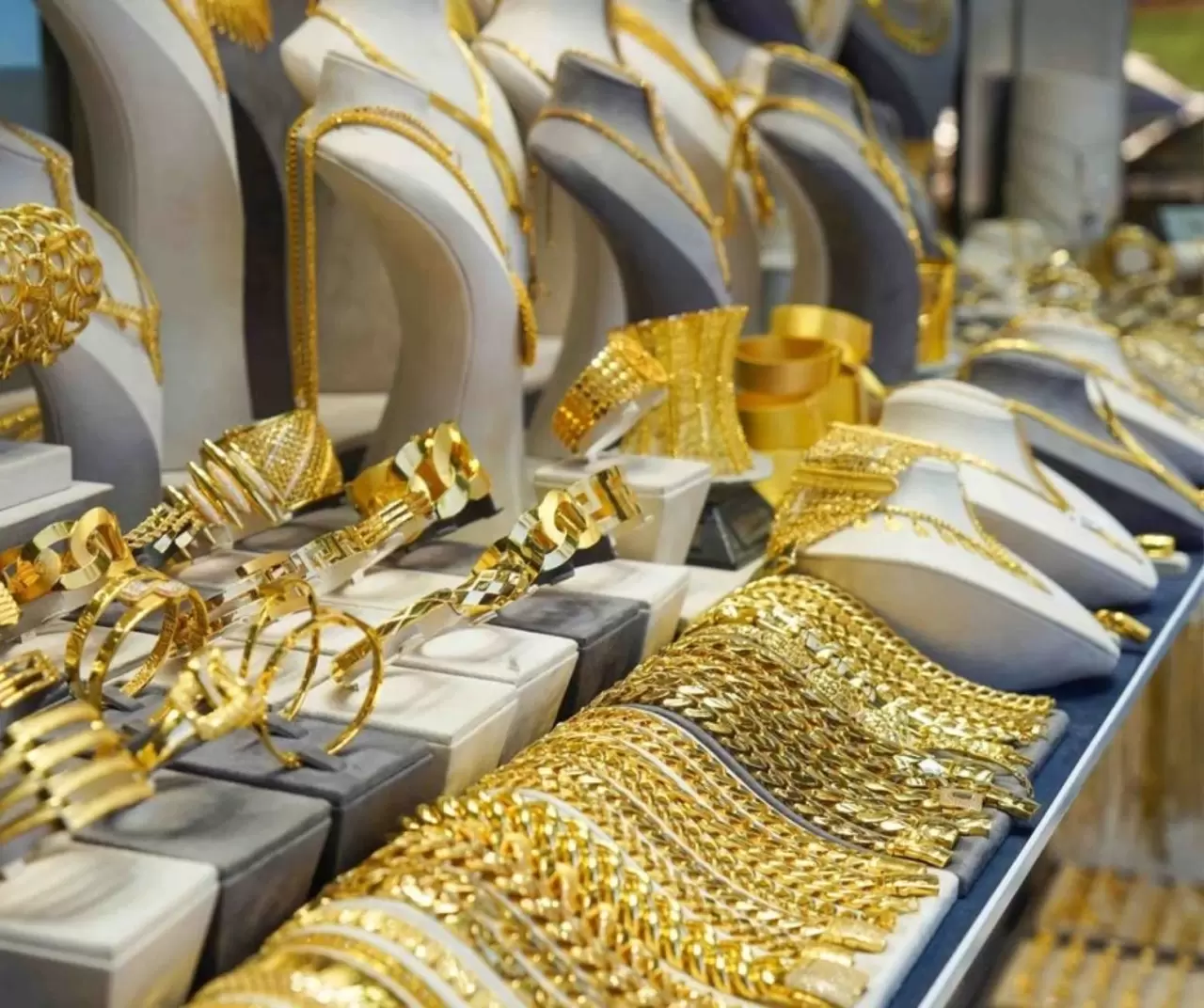 Altın çakıldı! Gram ve çeyrekte sert düşüş: 18 Aralık güncel fiyatlar 9