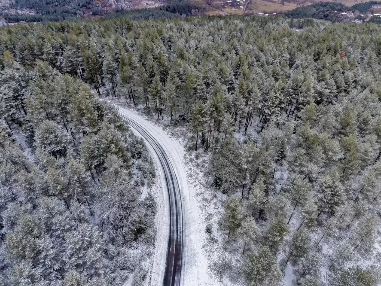 Kastamonu'nun yüksek kesimleri beyaza büründü 4