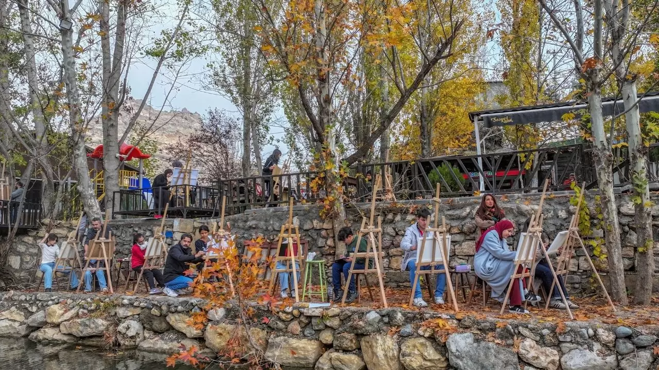 Diyarbakır'da öğrenciler tarihi ve doğayı tuvale taşıyor! 3