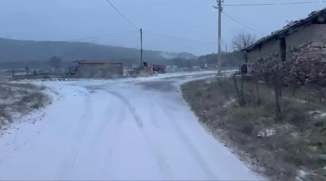 Eskişehir’de kar Türkmendağı eteklerini beyaza boyadı 2