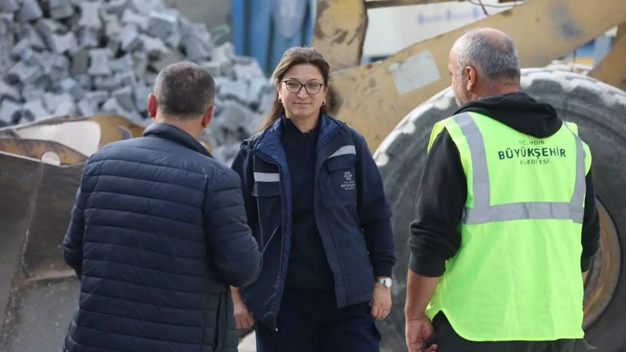 Ailesi karşı çıktı, o pes etmedi: Dozer operatörü olarak hayallerine kavuştu! 7