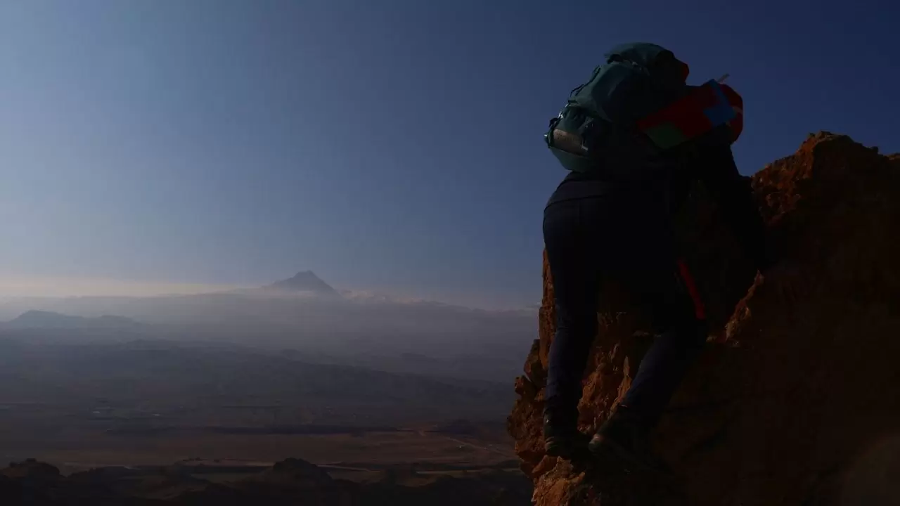 Sis Iğdır’ı esir aldı! Tekelti Dağı gözden kayboldu 5