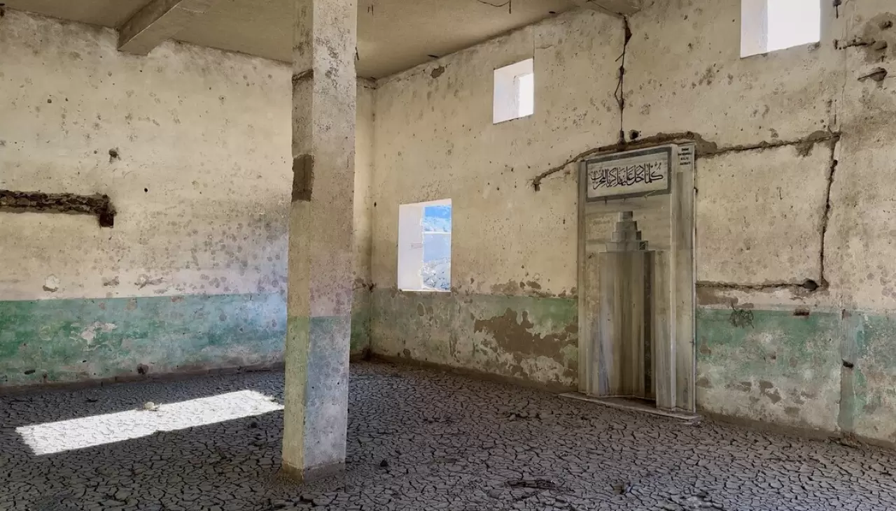 11 yıl önceki 'hayalet köy' geri döndü 12