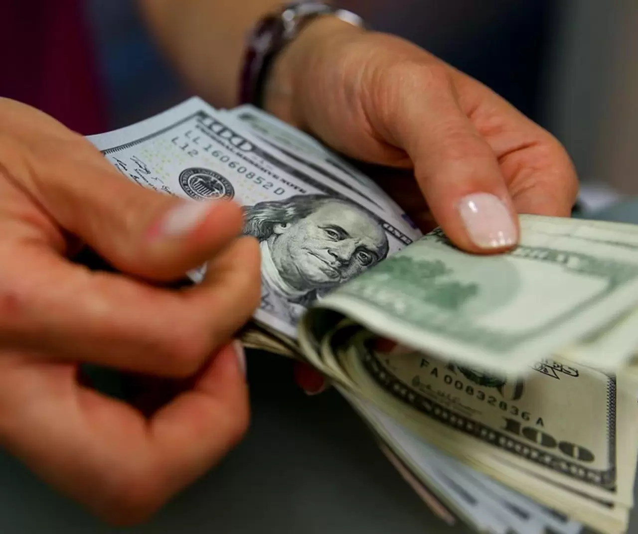 Kurda yukarı yönlü hareket! Dolar/TL yeni güne yükselişle başladı 8