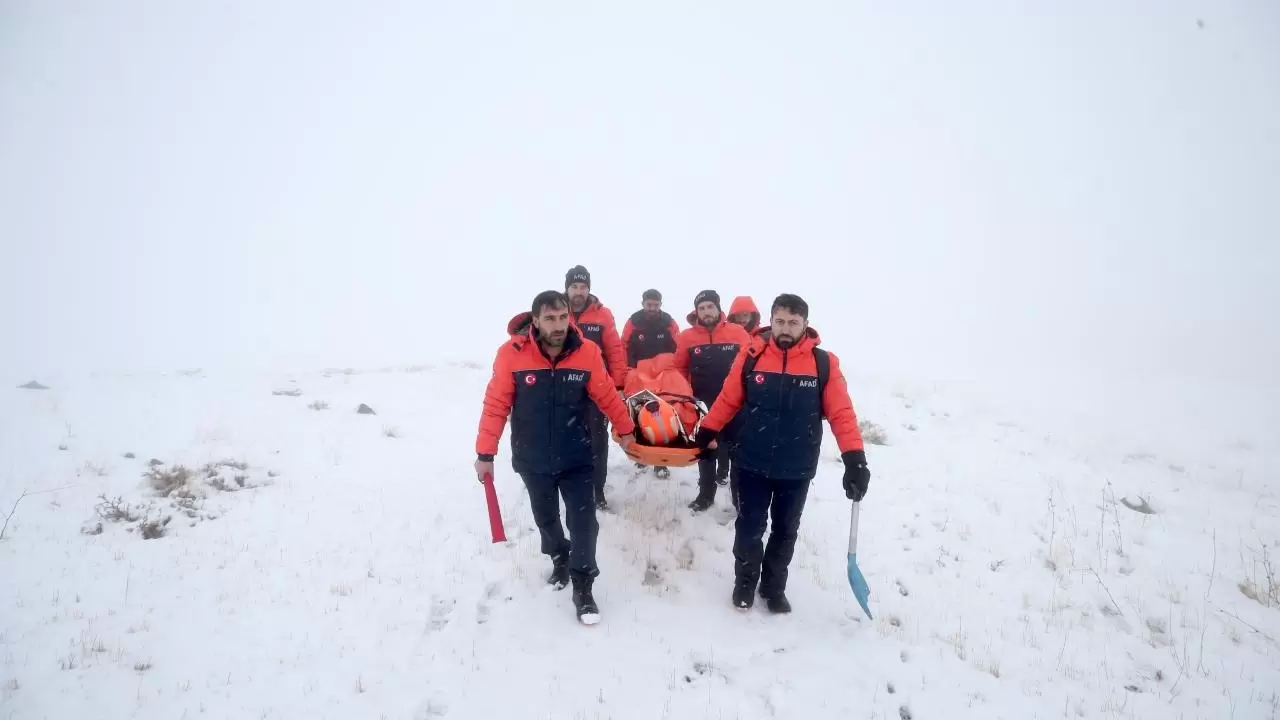 1900 rakımda hayat kurtarma sınavı: AFAD’dan nefes kesen tatbikat 10