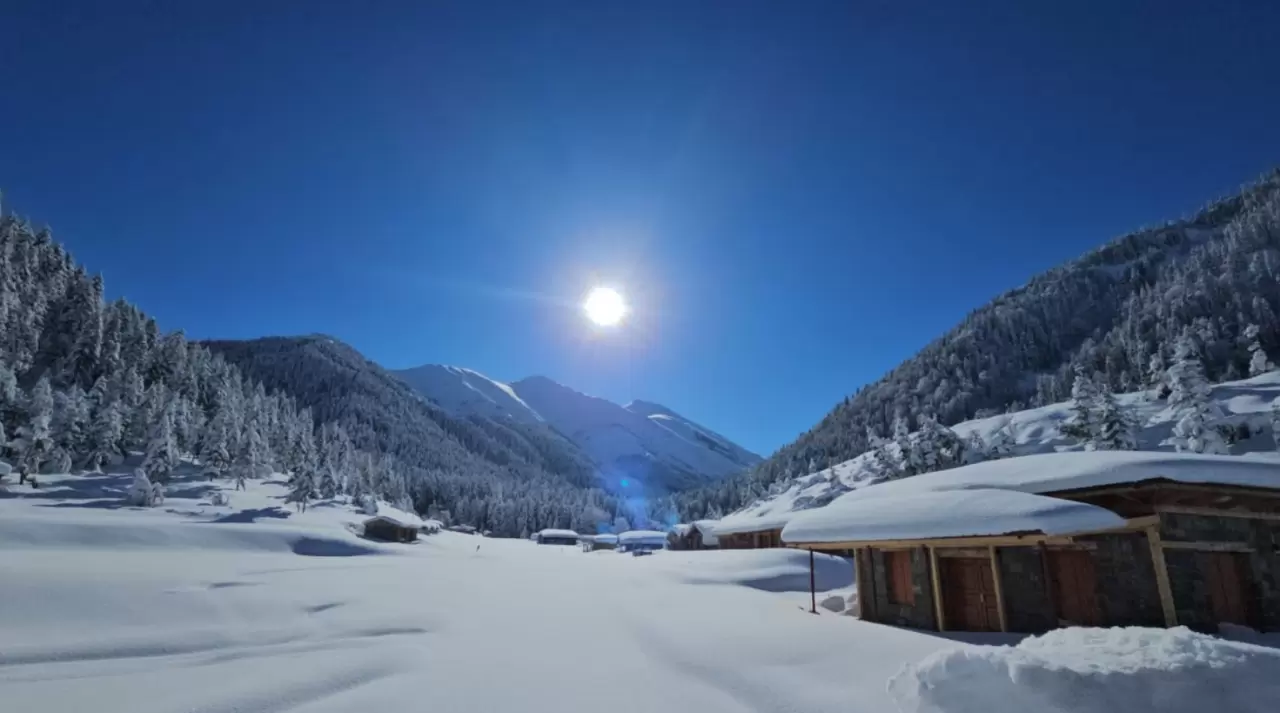 Kaçkarlar beyaza büründü! Yaylalarda kartpostallık görüntüler 2