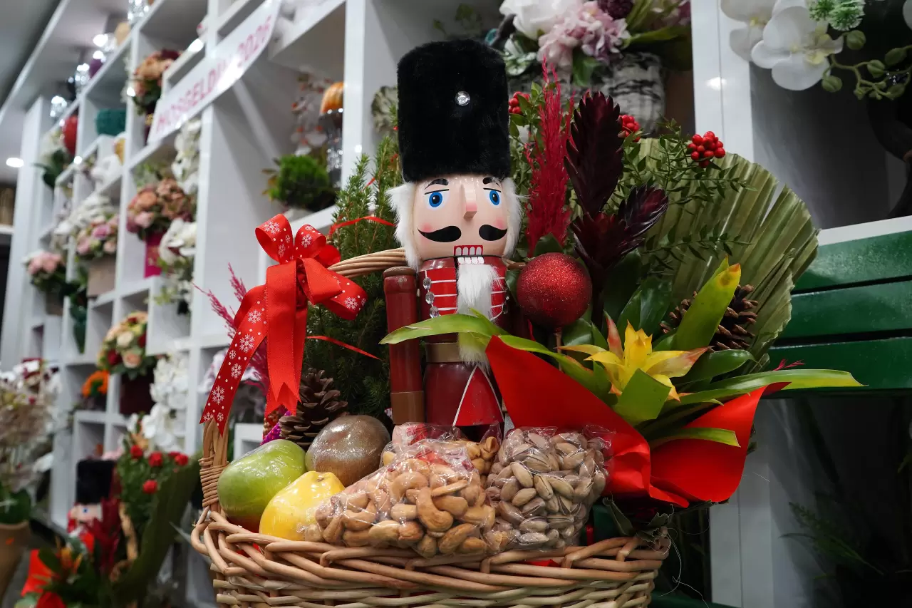 Yılbaşı sepetleri cep yakıyor: Fiyatlar 12 bin TL’ye dayandı! 3