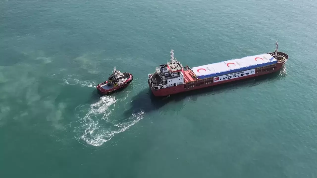 Kızılay'ın 19. Gazze ''İyilik Gemisi'' dualarla yola çıktı 10