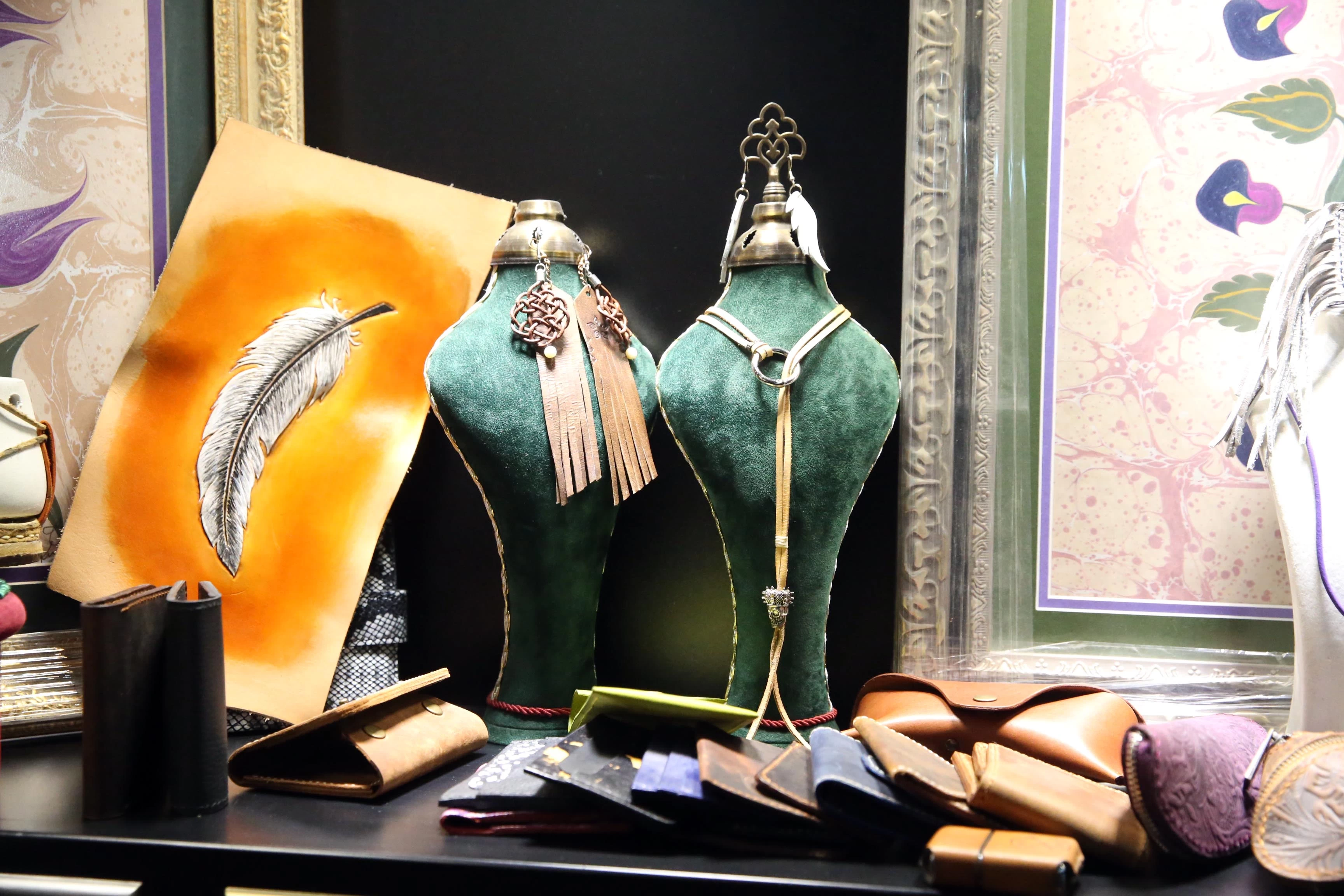 Arkadaşlarının ısrarıyla başladı, sanatını işe çevirdi 4