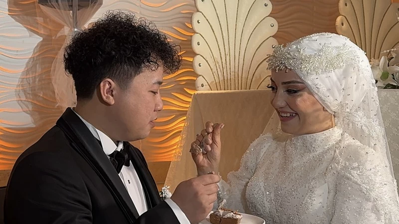 Çinli damada Karadeniz usulü düğün 2