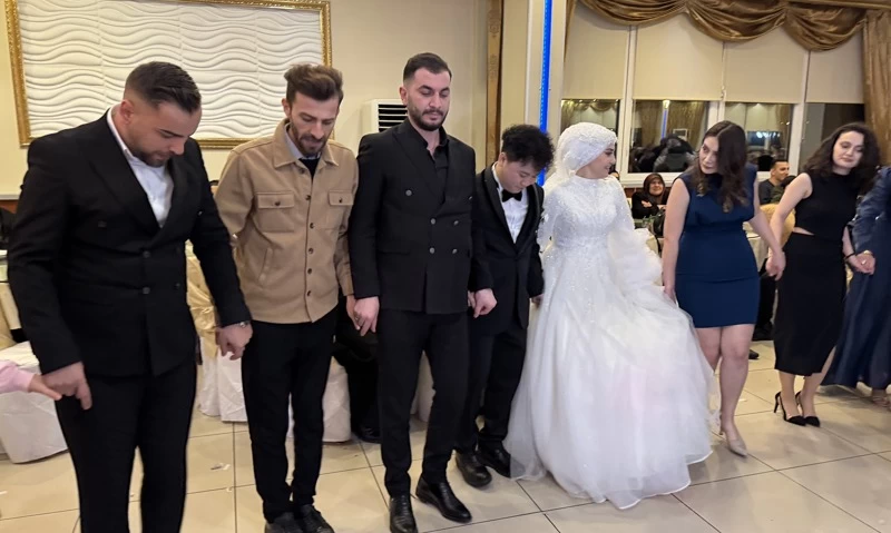 Çinli damada Karadeniz usulü düğün 3