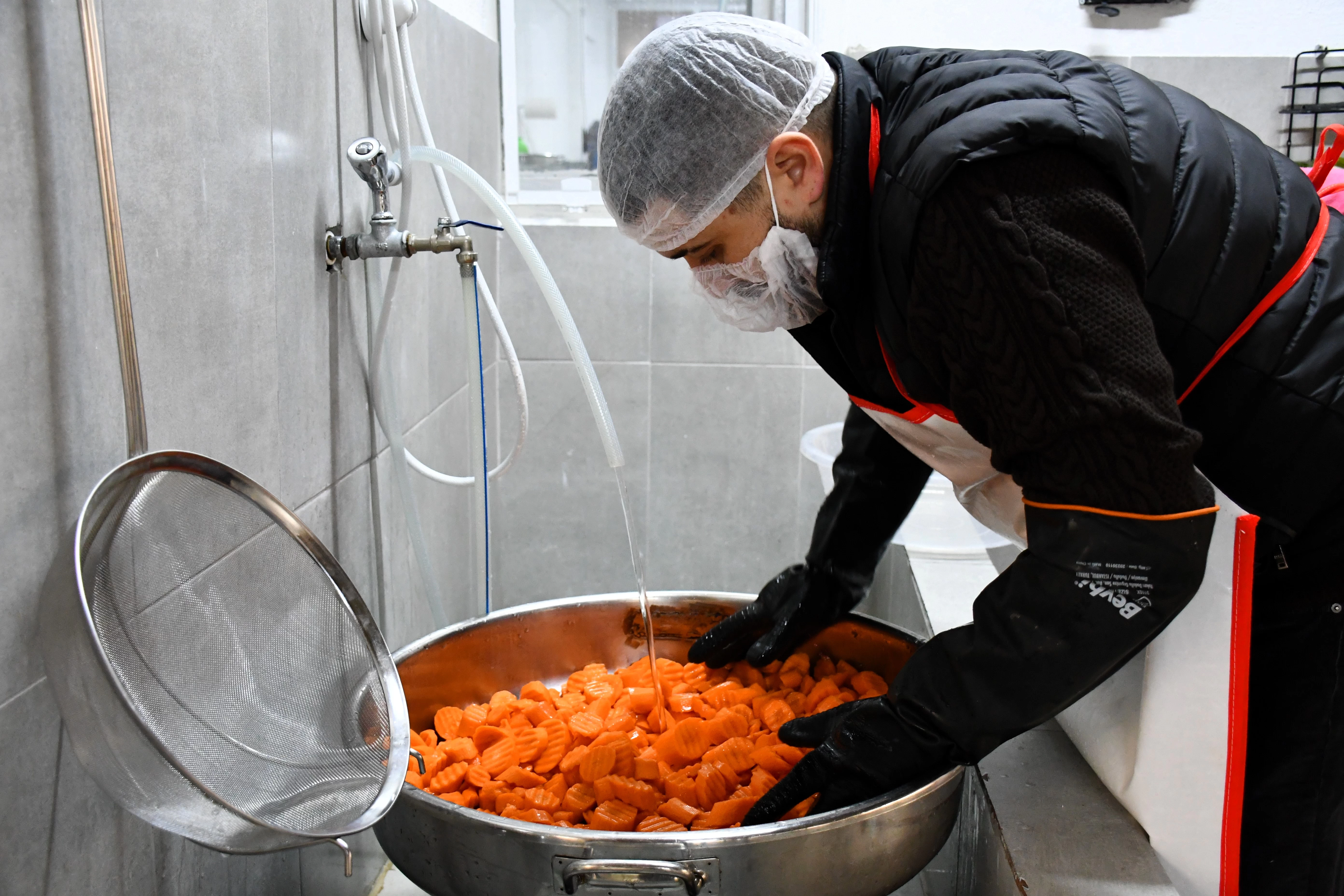 Bilecik'te Üretilen "Hardal Tohumlu Turşu" Yurtdışına Açılıyor 2
