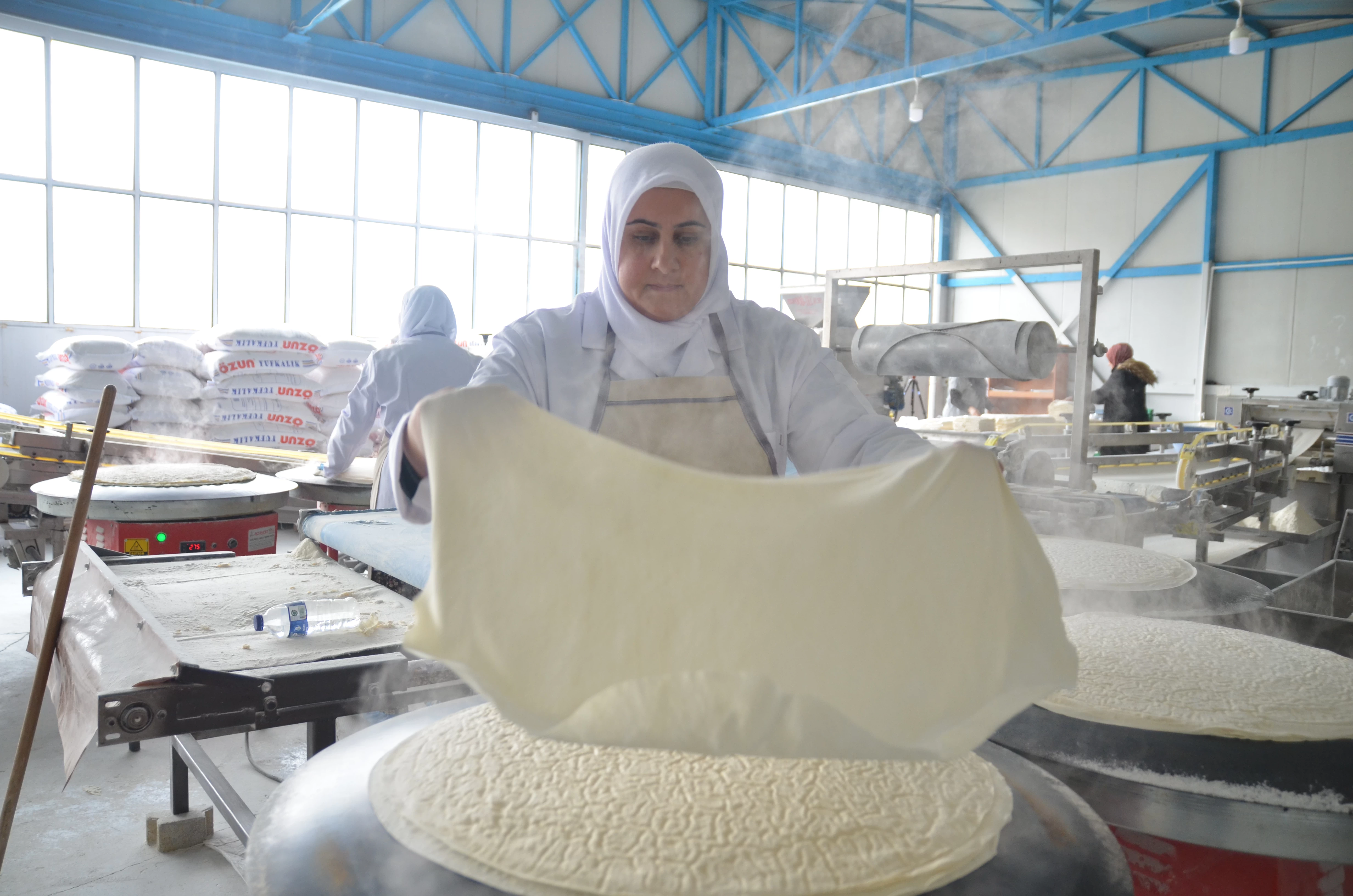 Konyalı kadınların kooperatif ürünleri zincir market raflarında 4