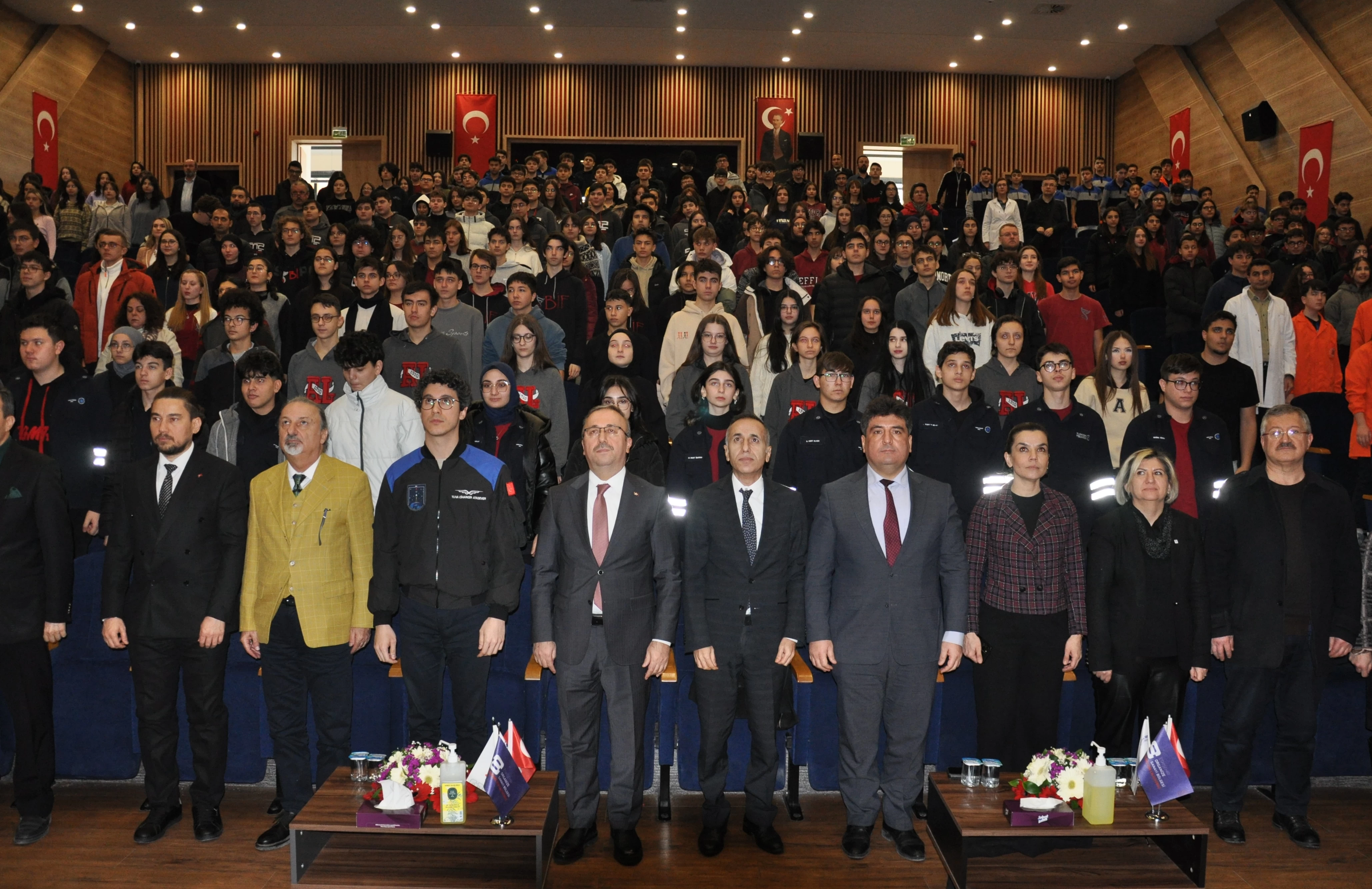 Astronot Tuva Cihangir Atasever, Eskişehir'de öğrencilerle buluştu 1