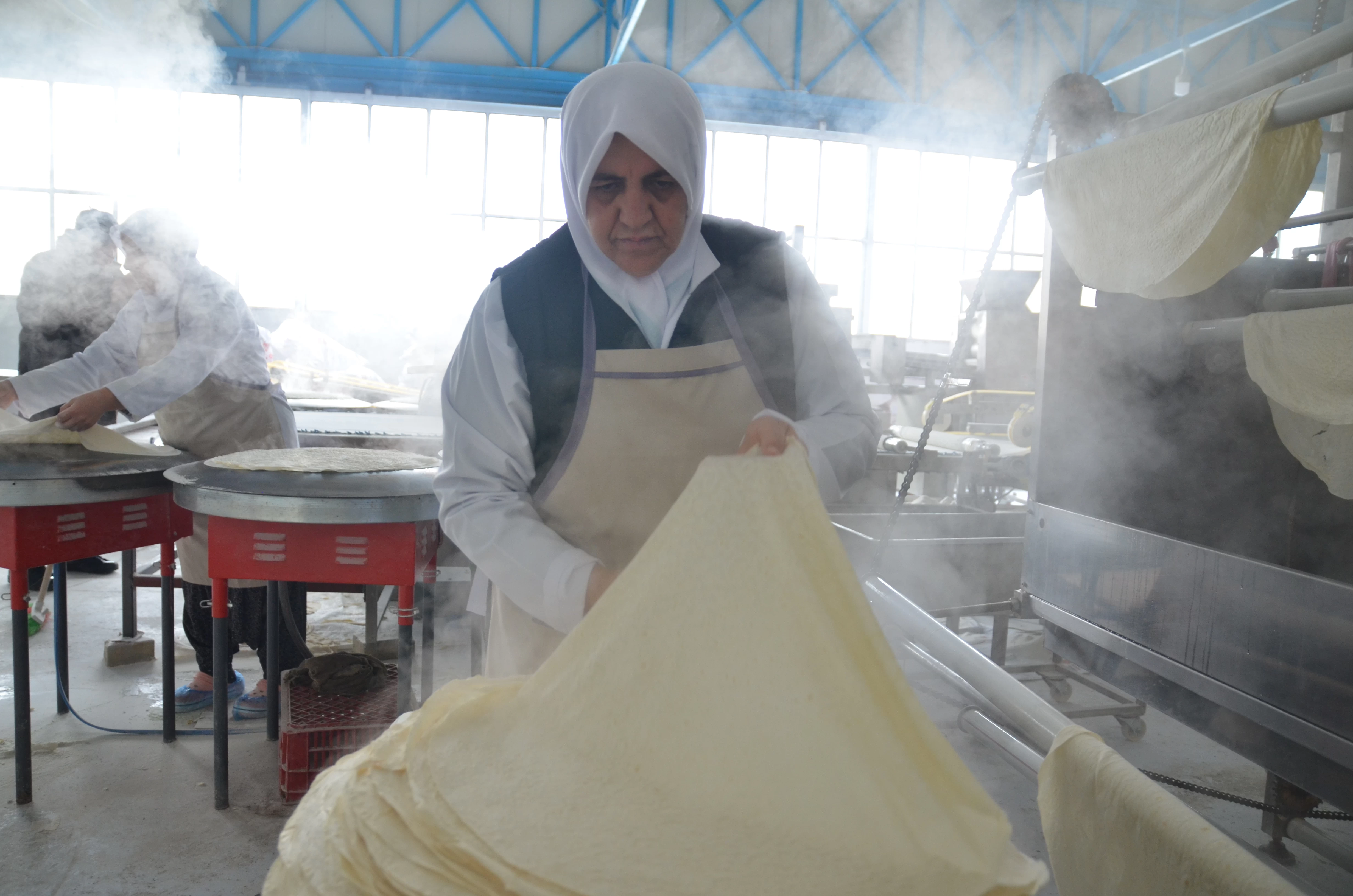 Konyalı kadınların kooperatif ürünleri zincir market raflarında 3