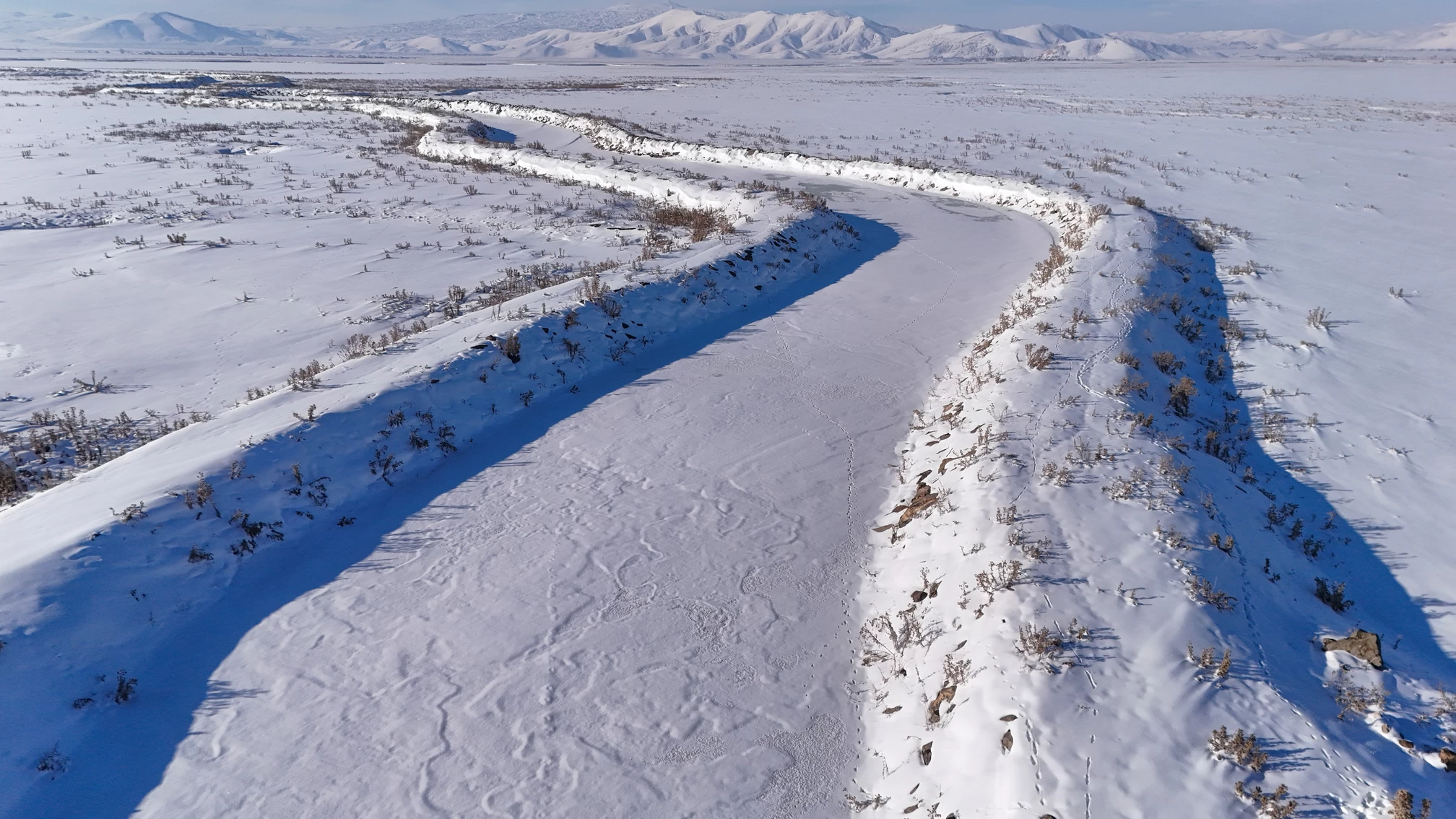 Van'da Çubuklu Çayı buz tuttu 2