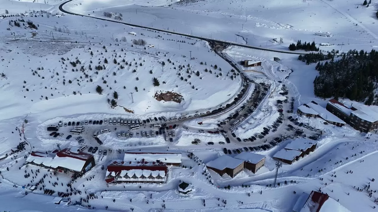 Kayak, snowboard ve kızak keyfi bir arada 1