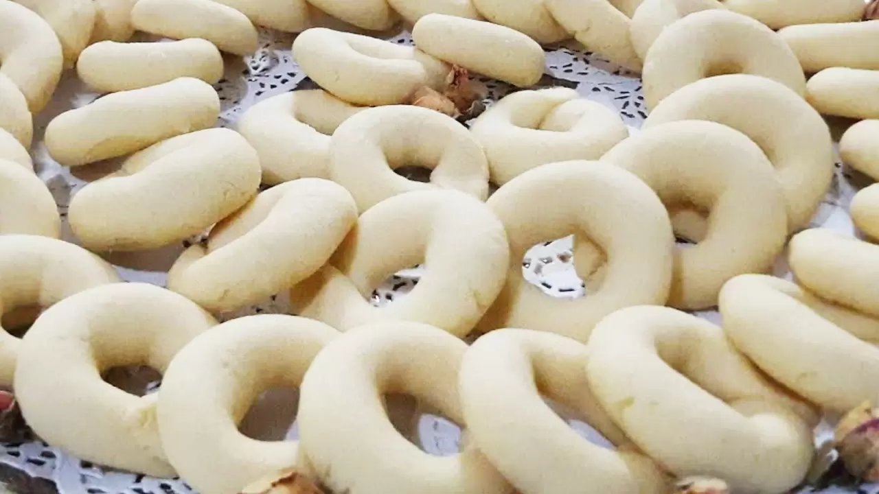 33 yıllık pastanecinin tarifi; Un kurabiyesi tam kıvamında kıyır kıyır oluyor 6