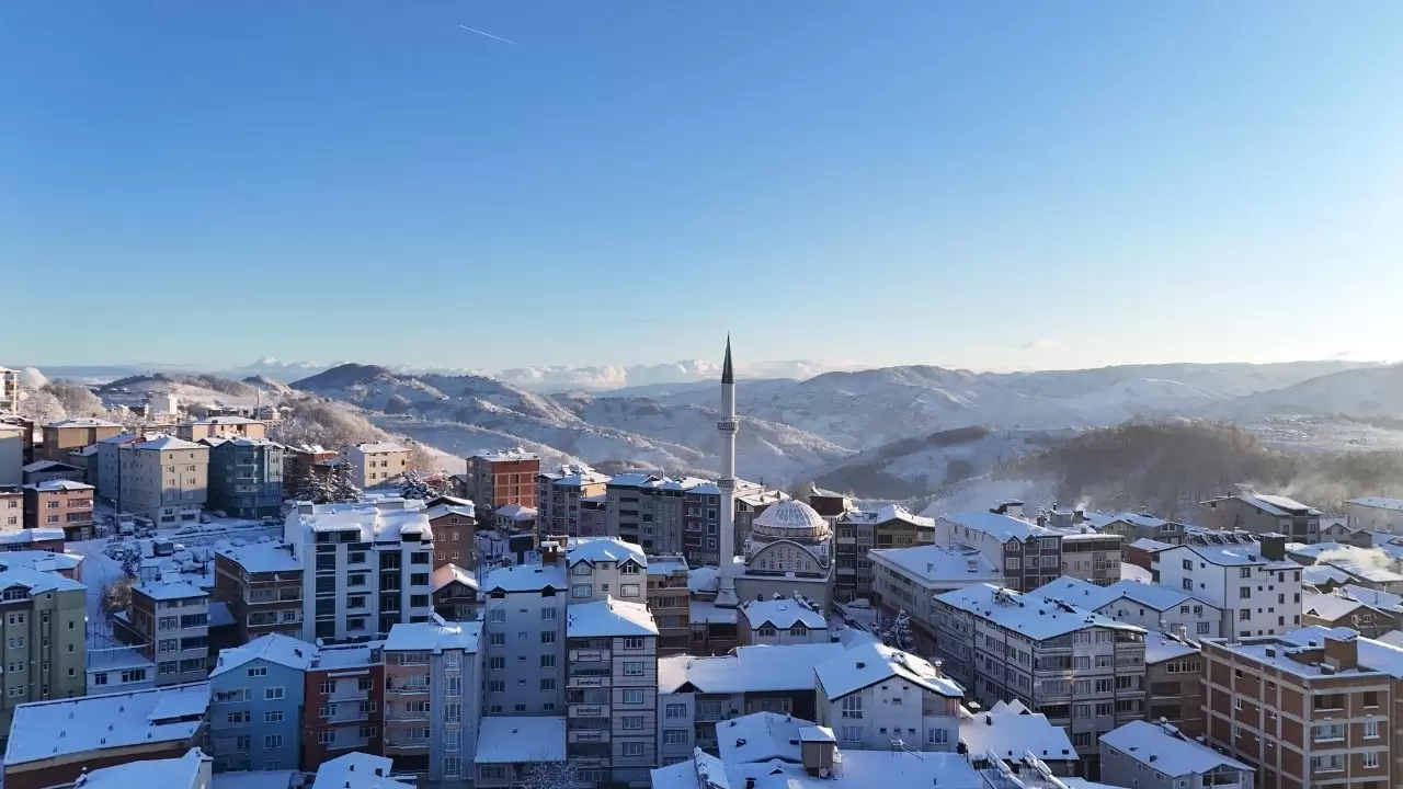 Kar kabusu geri döndü: Trabzon’dan Ordu’ya yüzlerce yol kapandı 7