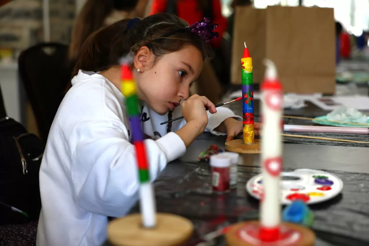 Üç kuşak mum boyama atölyesinde buluştu 7