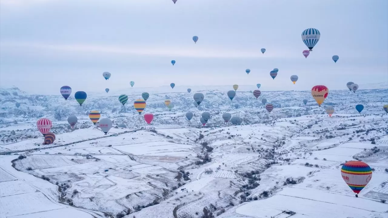 Kapadokya karlar altında da büyüleyici! 2