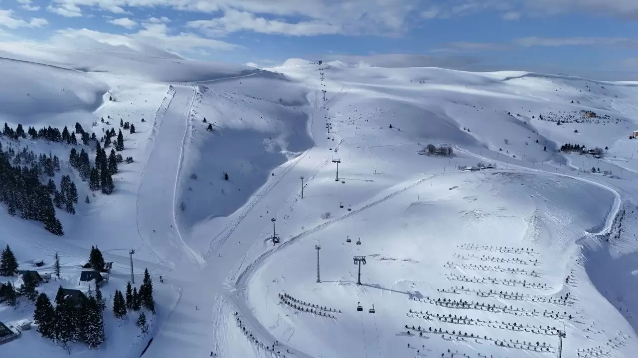 Kayak, snowboard ve kızak keyfi bir arada 3