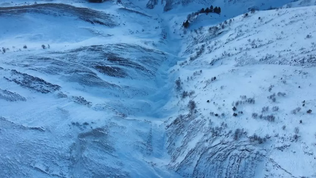 Aksu Yaylası’nda yeni çığlar: Artvin’de kayıp çoban için aramalara ara verildi 3