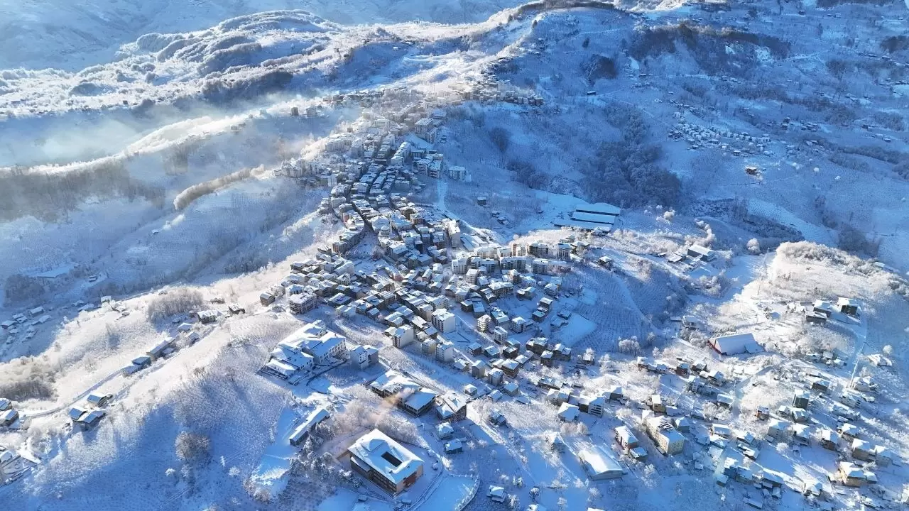 Kar kabusu geri döndü: Trabzon’dan Ordu’ya yüzlerce yol kapandı 4