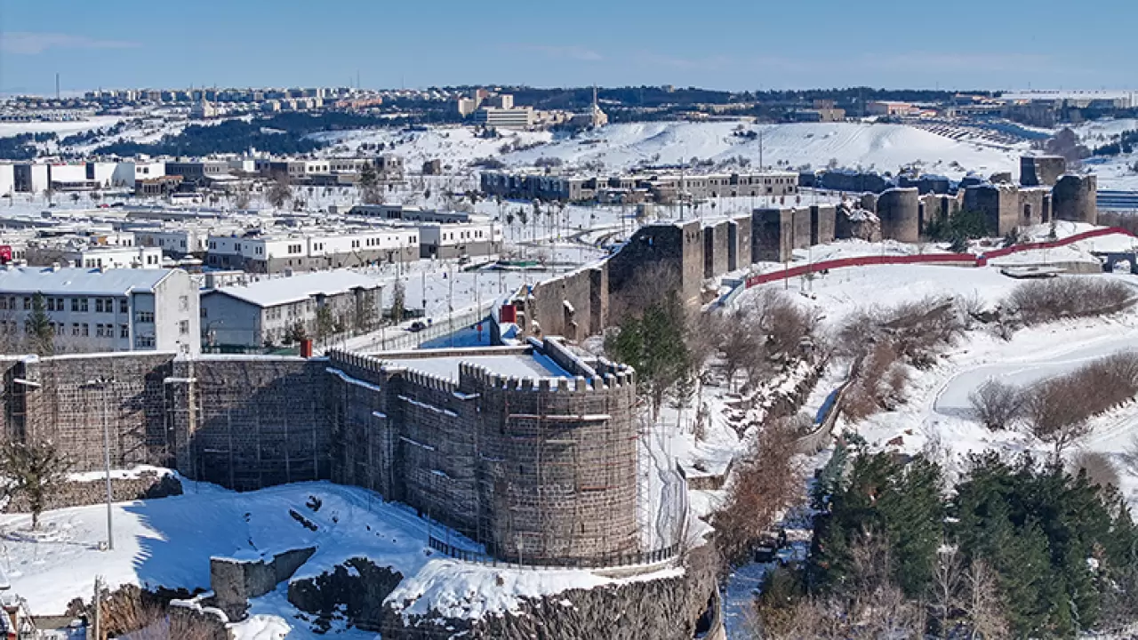 Diyarbakır beyaza büründü ! 8