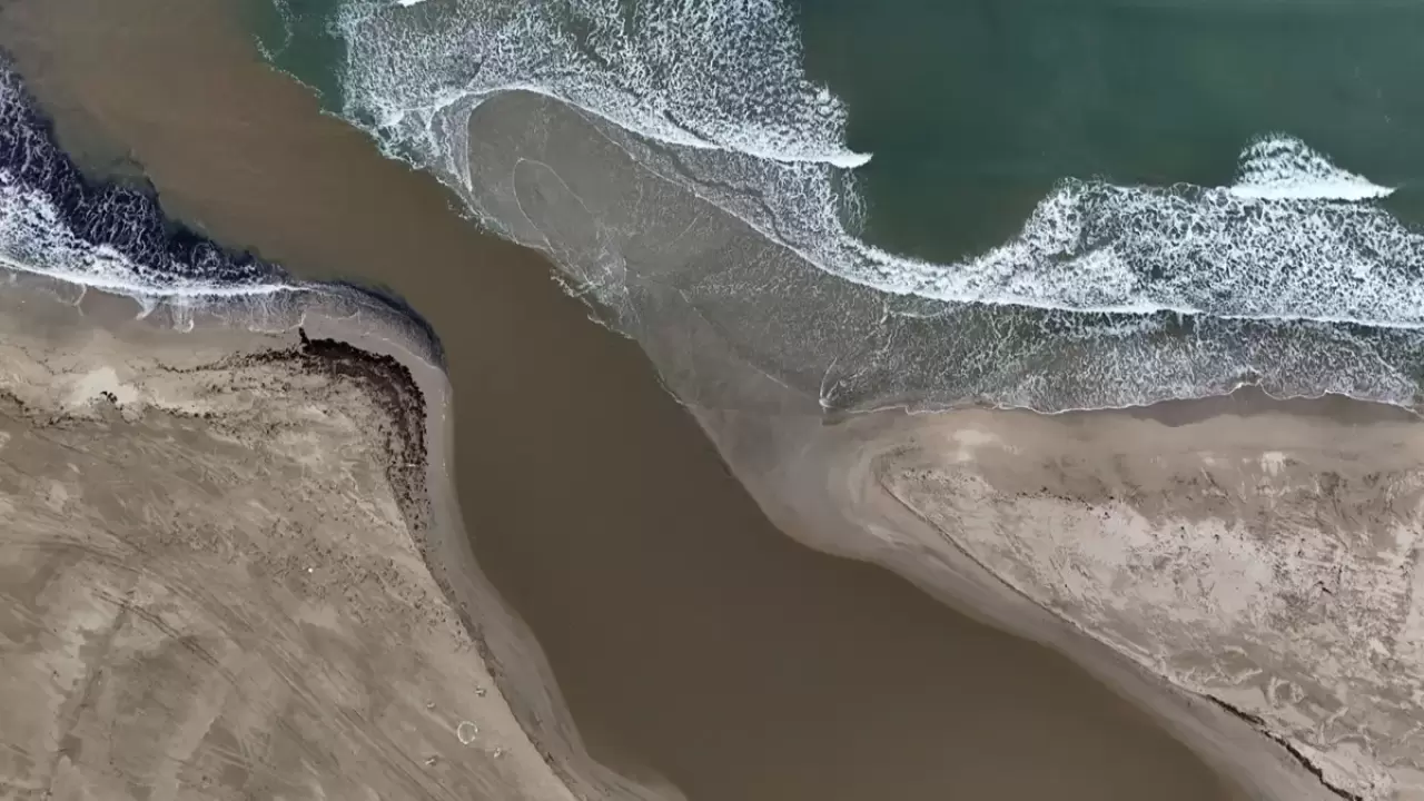 Mert Gölü denizle buluştu 4