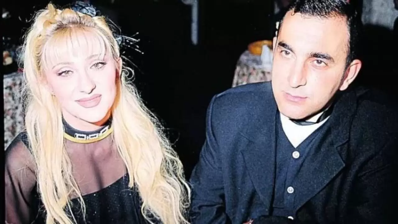 Güllü’nün oğlundan babasına sert suçlama: “Annemin hayatını karartan kişi” 10