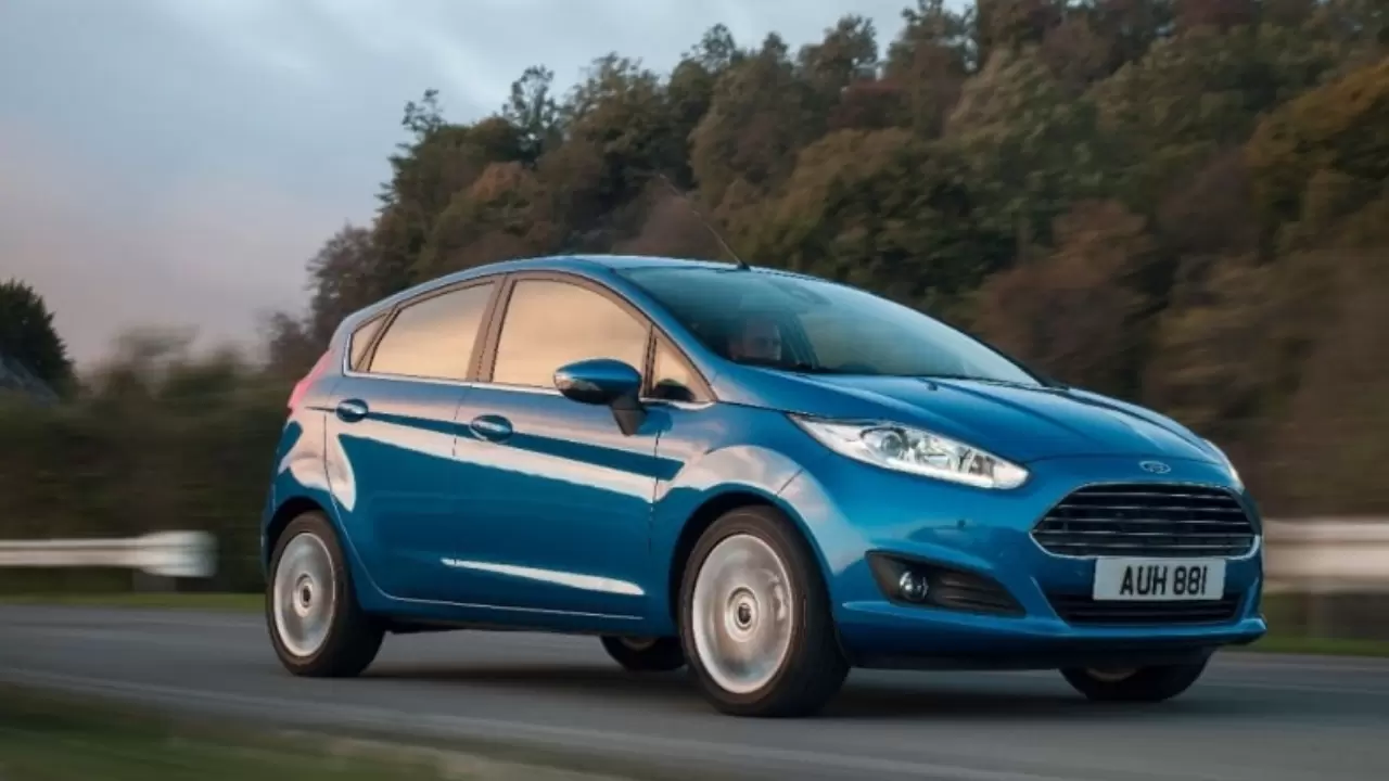 Akaryakıt istasyonunu yolunu unutturuyor. Yakıtı koklayan 6 otomobilYakıt maliyetlerinin arttığı dönemde araç sahiplerine nefes aldıracak ve yakıt verimliliği mutlu eden 6 otomobil belli oldu. 7