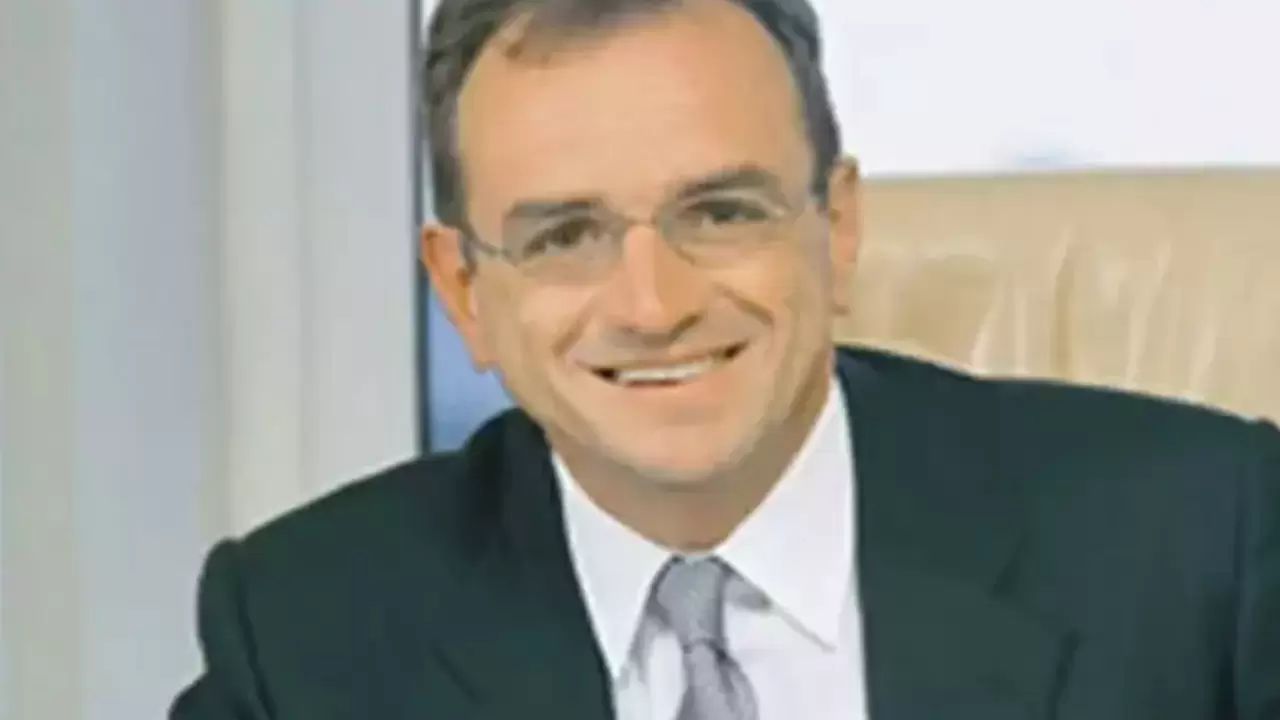 Türkiye’nin en zenginlerinde liste değişti! Murat Ülker artık birinci değil. 9