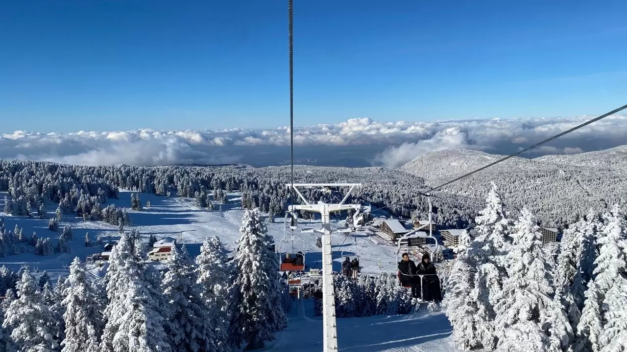 Zirvede fiyat uçurumu: Geceliği 42 bin TL’lik oteller ve poşetle kayan öğrenciler 2