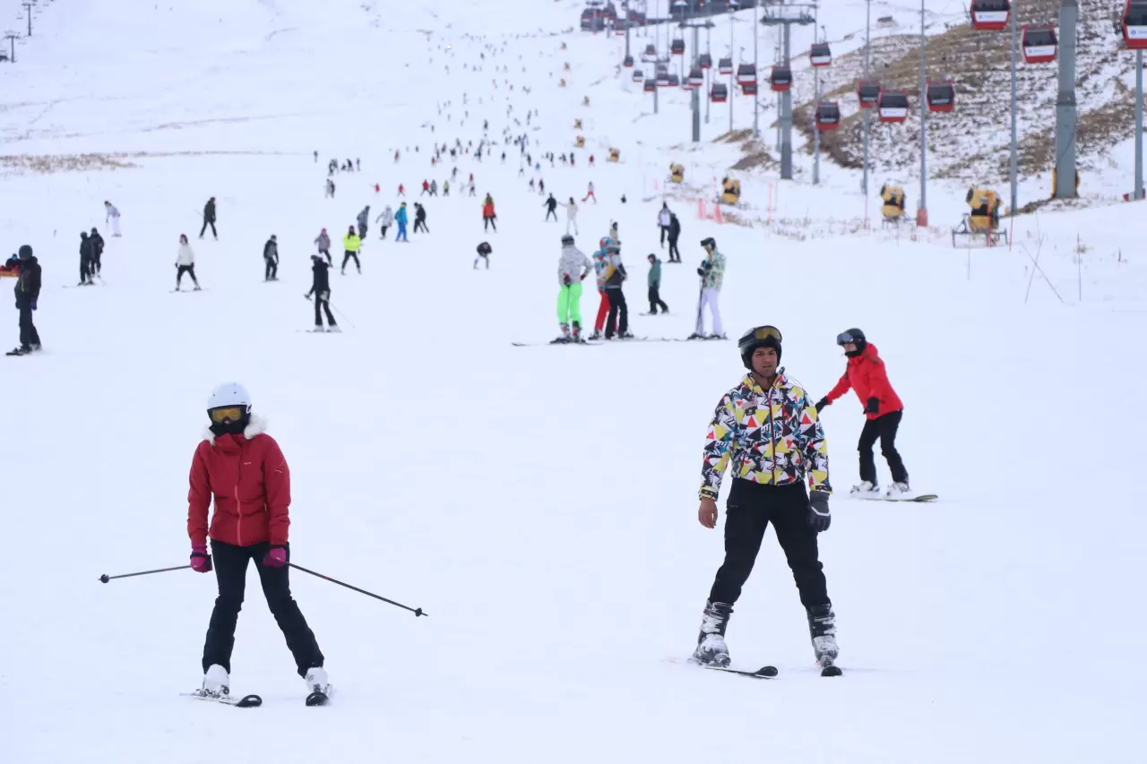 Erciyes’te rekorlar mevsimi: 1 ay dolmadan 1 milyon ziyaretçi! 4