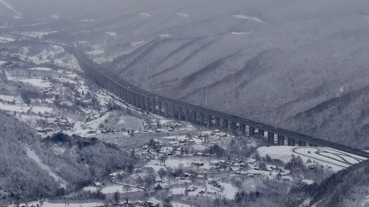 Bolu Dağı’nda kar etkisi: Ormanlar ve yollar aynı karede 2