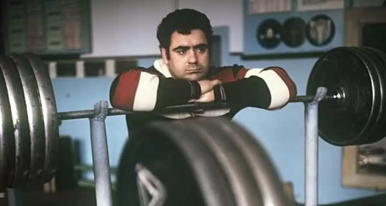 Dünyada sadece 3 sporcu başardı: Zirvedeki rekor 30 yıldır Türk’ün elinde 14