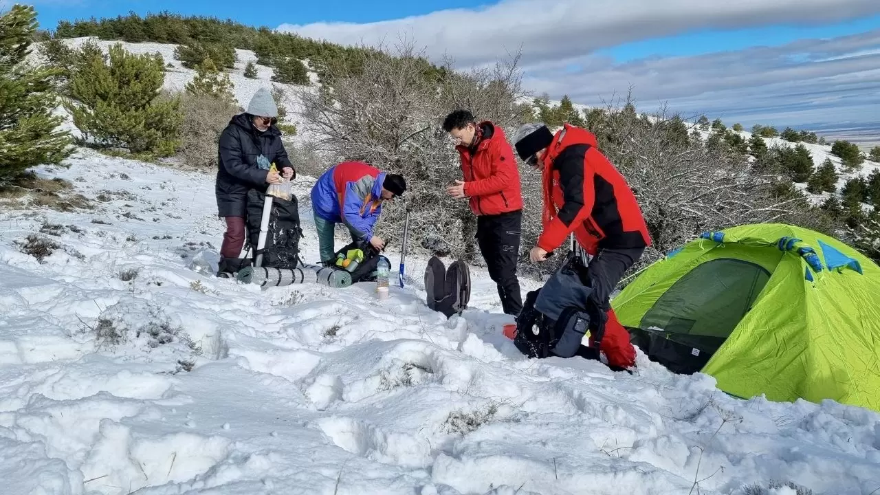 Kırşehirli dağcılar Kervansaray Dağı'na tırmandı 3