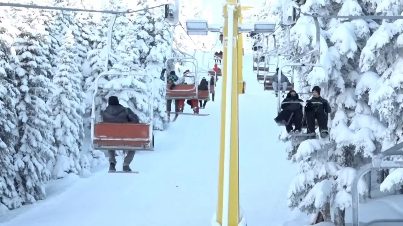 Zirvede fiyat uçurumu: Geceliği 42 bin TL’lik oteller ve poşetle kayan öğrenciler 8